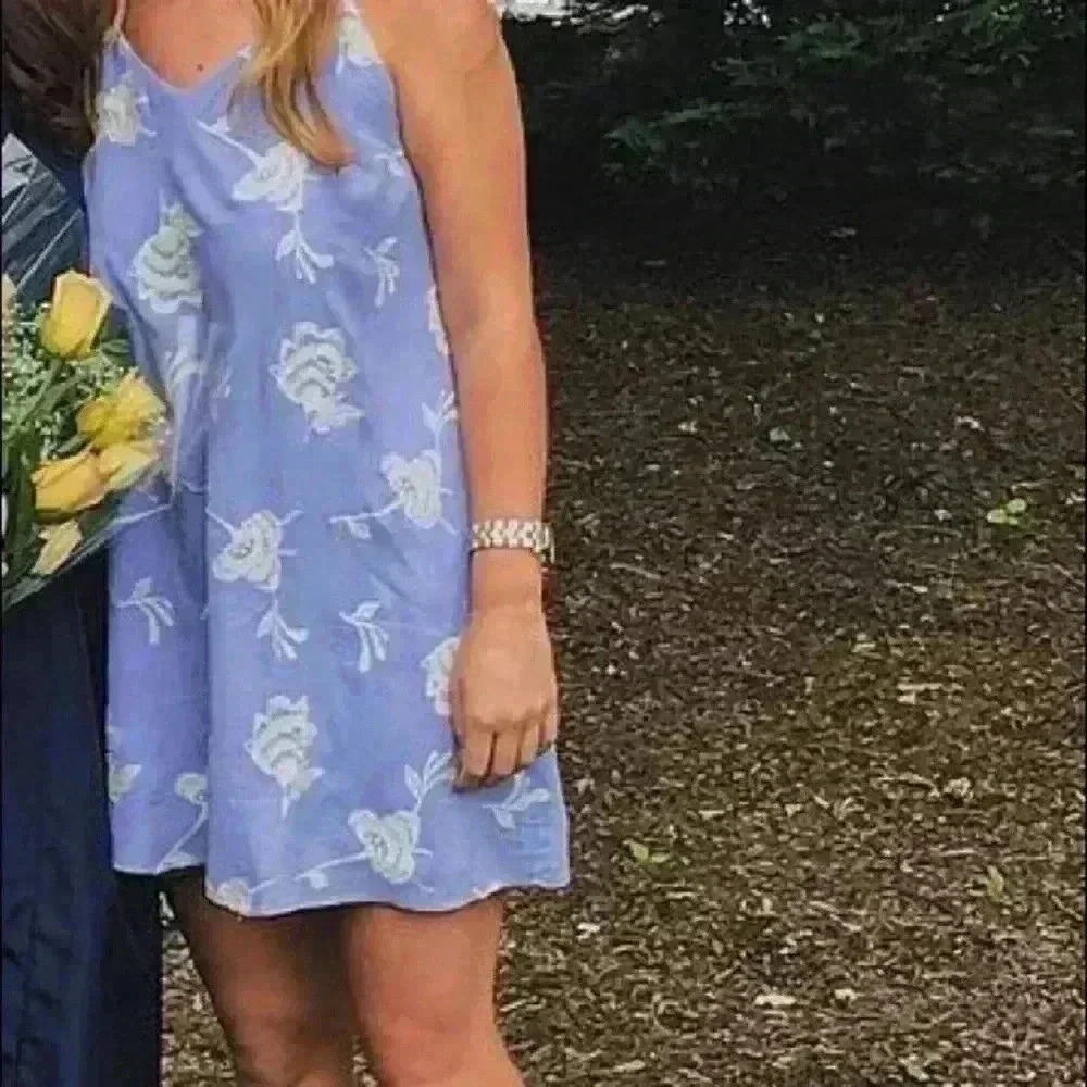 Lush embroidered dress - Picture 7 of 12